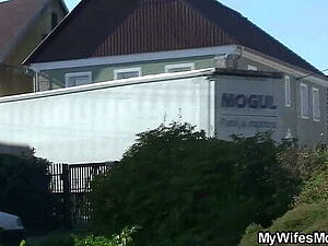 Summer Vixen: BJ, Anal, Sloppy Facial!