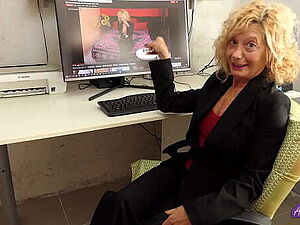 Hot Latina Binky Beaz needs a sugar daddy and her friend's dad is the right one for the job