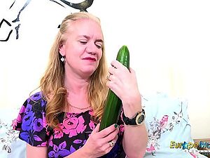 Thai massage with sexy lingerie and happy ending